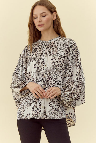Light Cheetah Print Top in natural